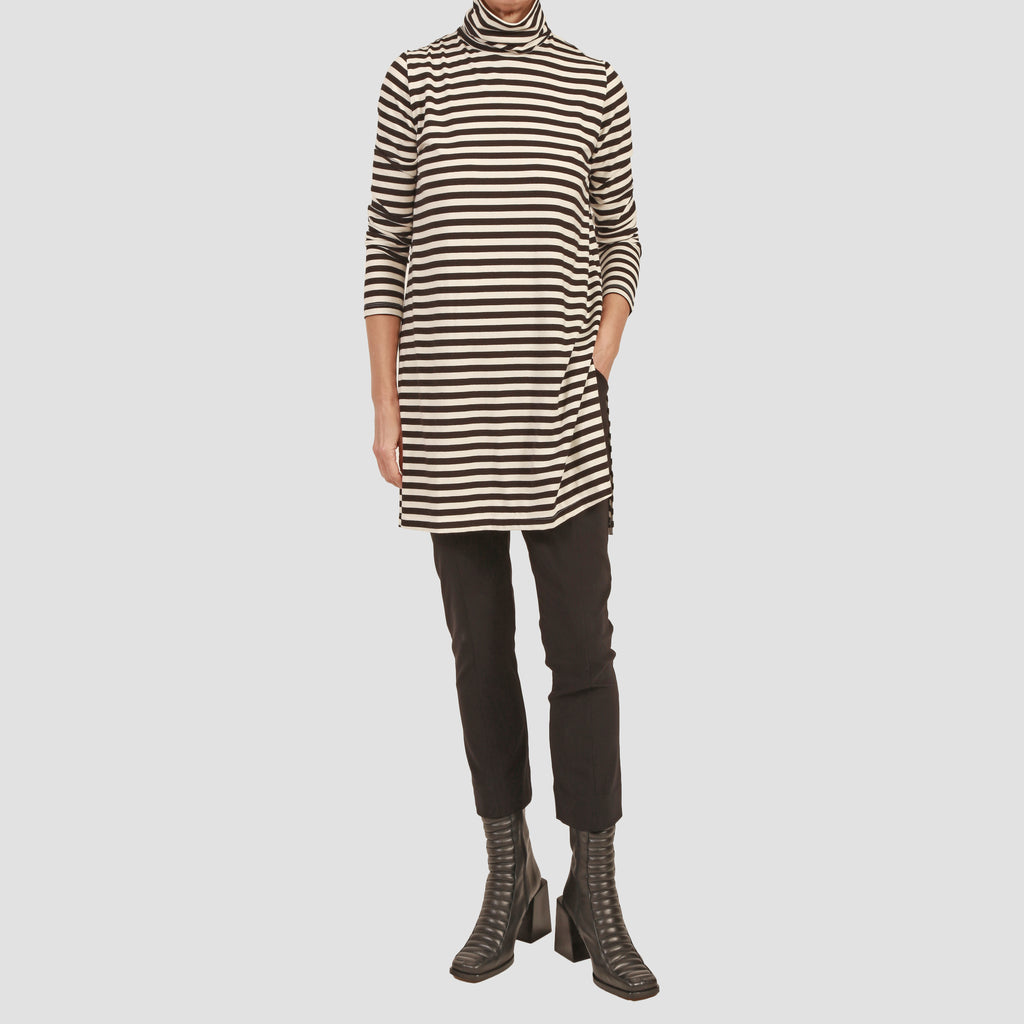 Fashion Designer dresses clothes accessories more Justine s